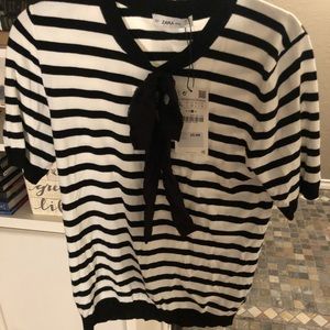 Zara Black & White Bow Sweater Sz L NWT